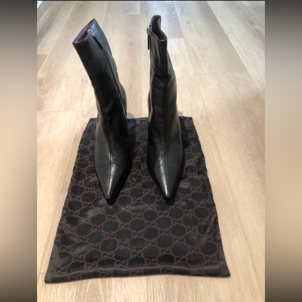 Gucci boots (new)